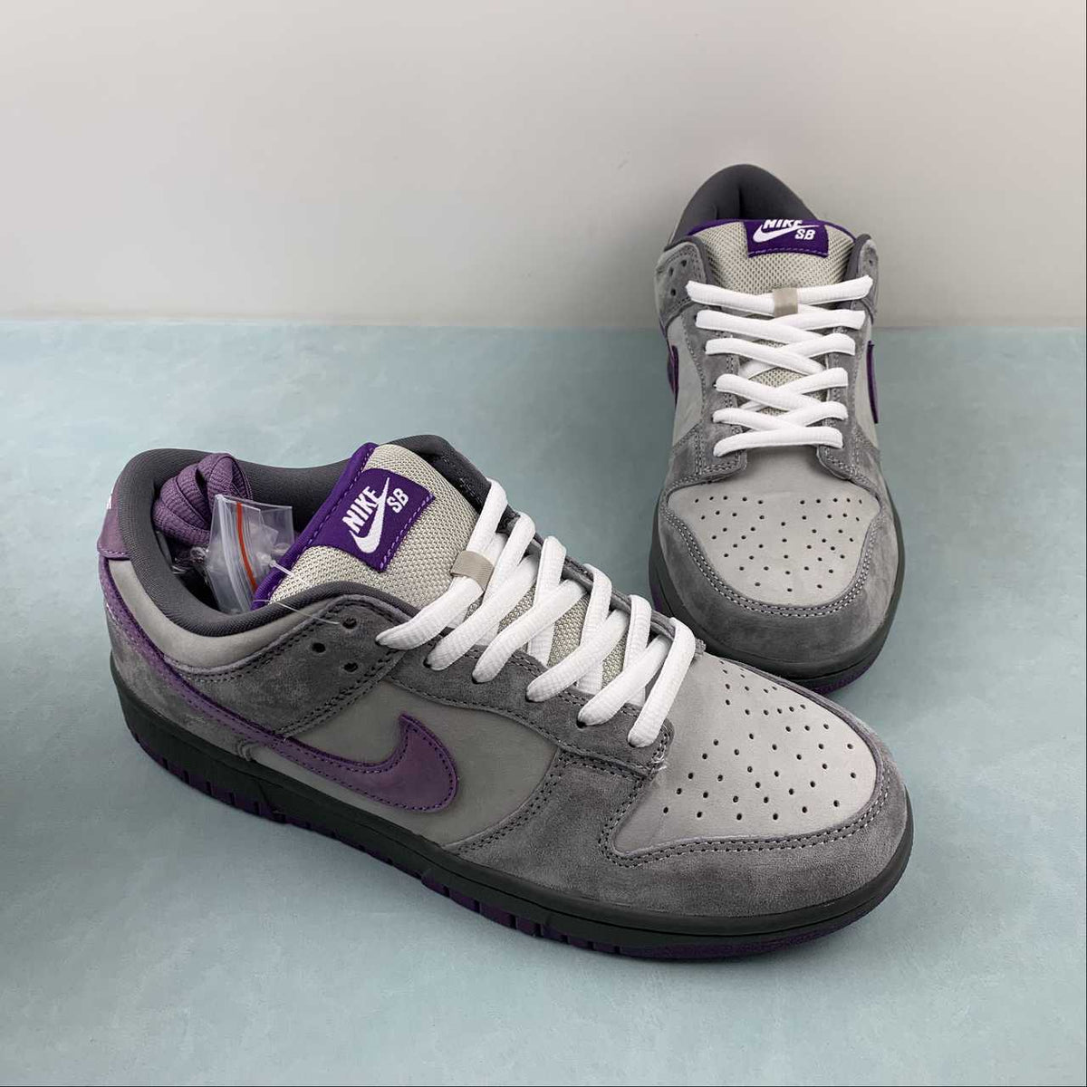 Nike SB Dunk Low – Gray & Purple  304292-051